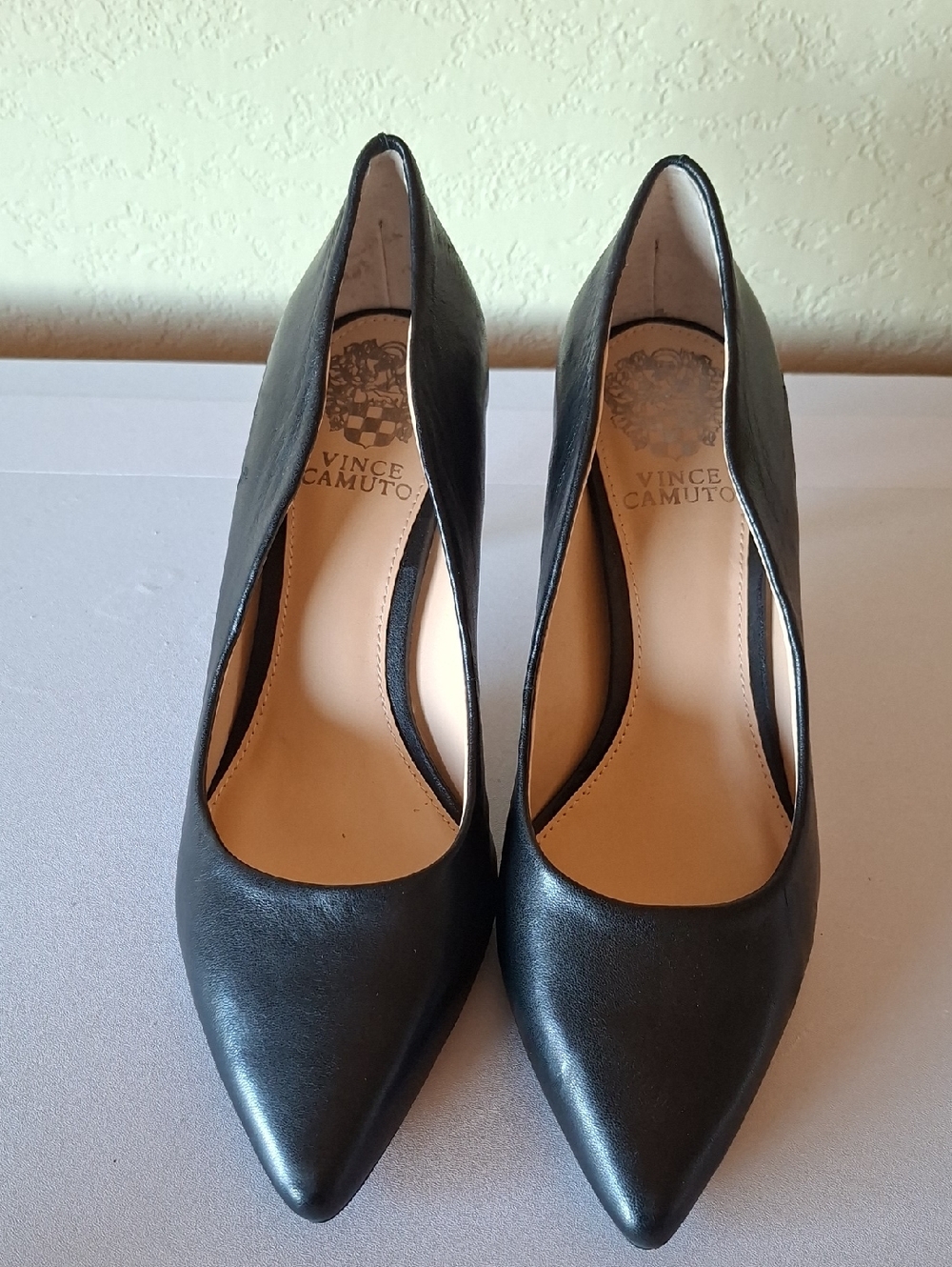 Vince Camuto Black Pointed-Toe Leather Heels